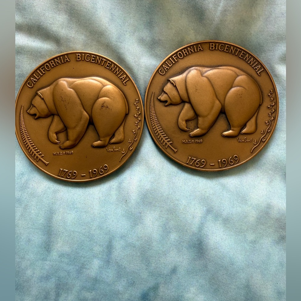California 2 1/2” Bronze Bicentennial Bear Medallion